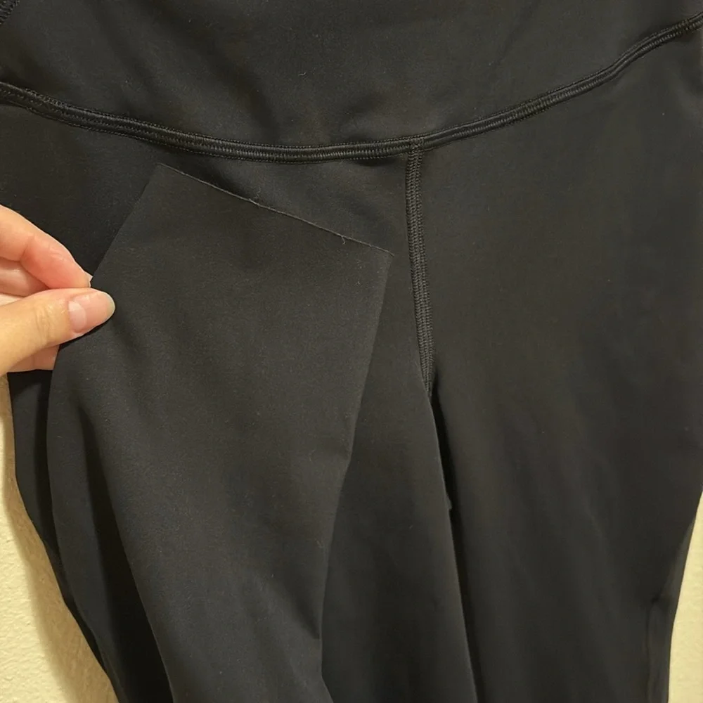 Lululemon Athletica 🍋Women’s Nulu Black Leggings Size 6 NWOT - Picture 4 of 9